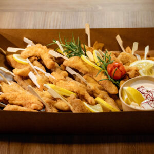 Piščančji fingersi z omako